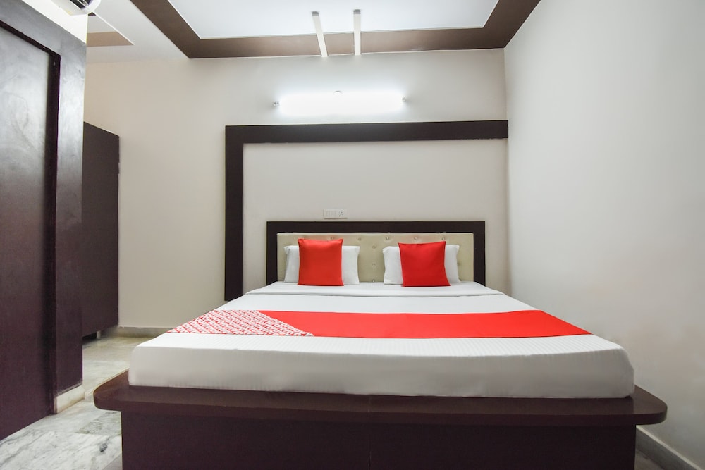 OYO 48899 Hotel V Seven - Property Image 24