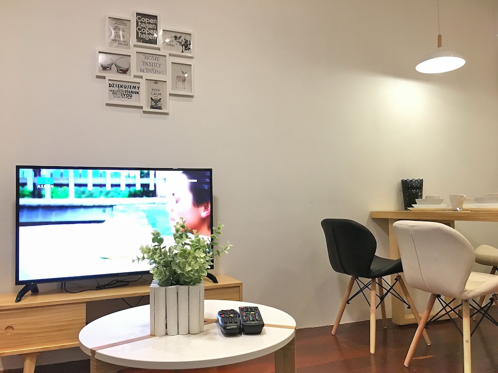 iBook7 - 2 Bedroom Gurney Studio Suite by iBook Homestay
