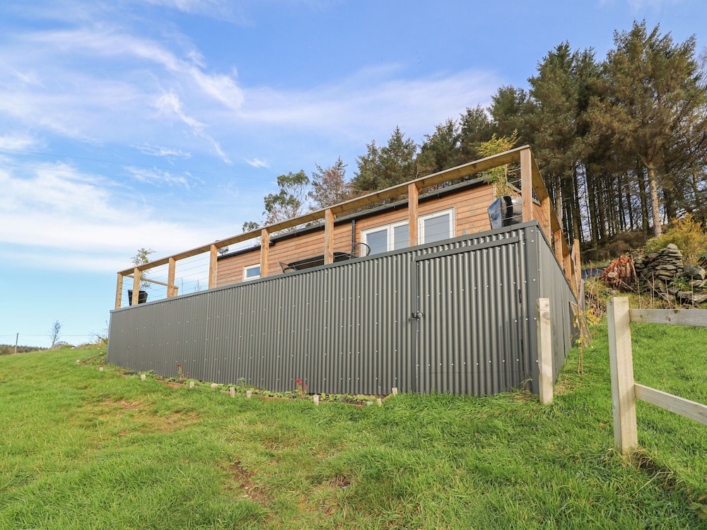 Haka Lodge