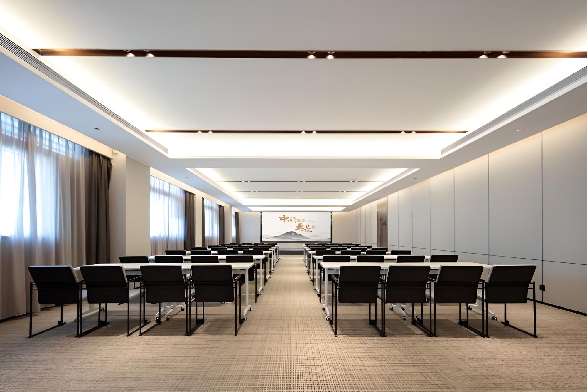 Huizhou Huiyang new city Yaduo Hotel
