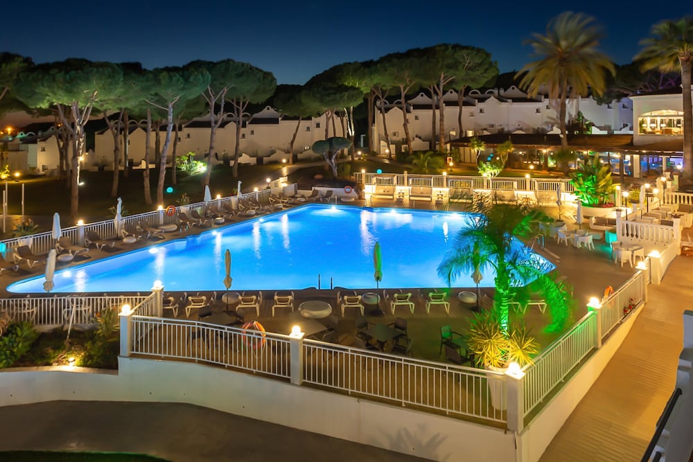 Marbella Resort 3 Pool Whirlpool Sauna