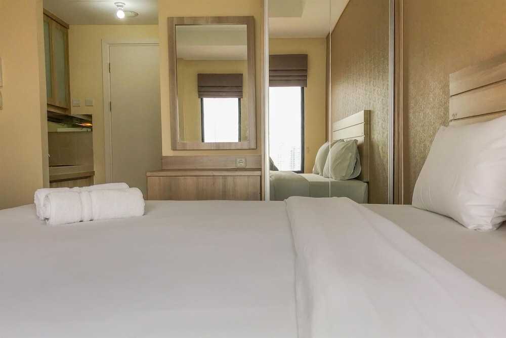 Comfort and Spacious Studio Room at Kebayoran Icon Apartment