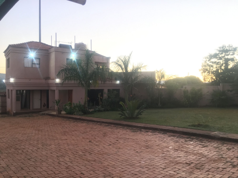 Valley View Lodge