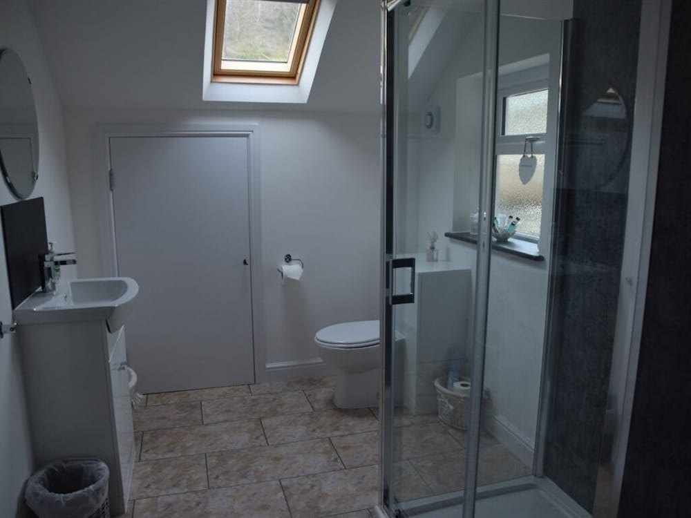 Lynton Vacations - The Sandrock - Property Image 16