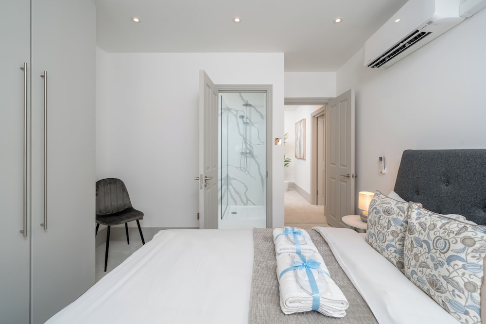 Luxury Eaton Mews House in London