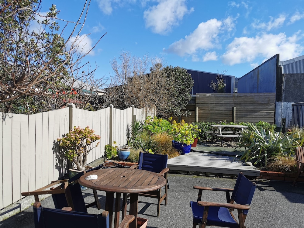 Foreshore Motor Lodge