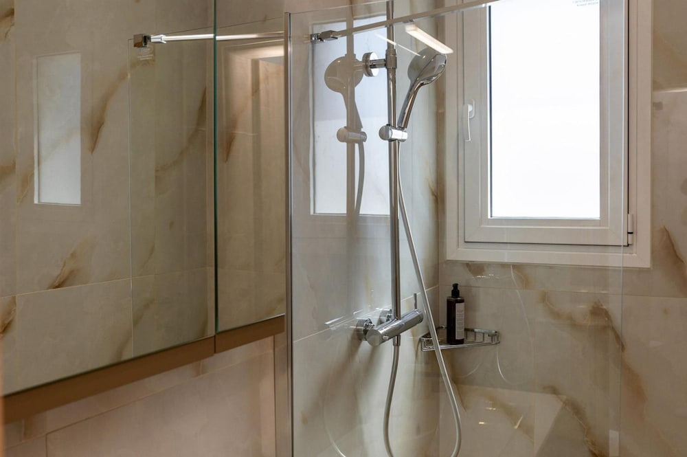 Casa di Pietra With 2 Bedrooms and 3 Bathrooms