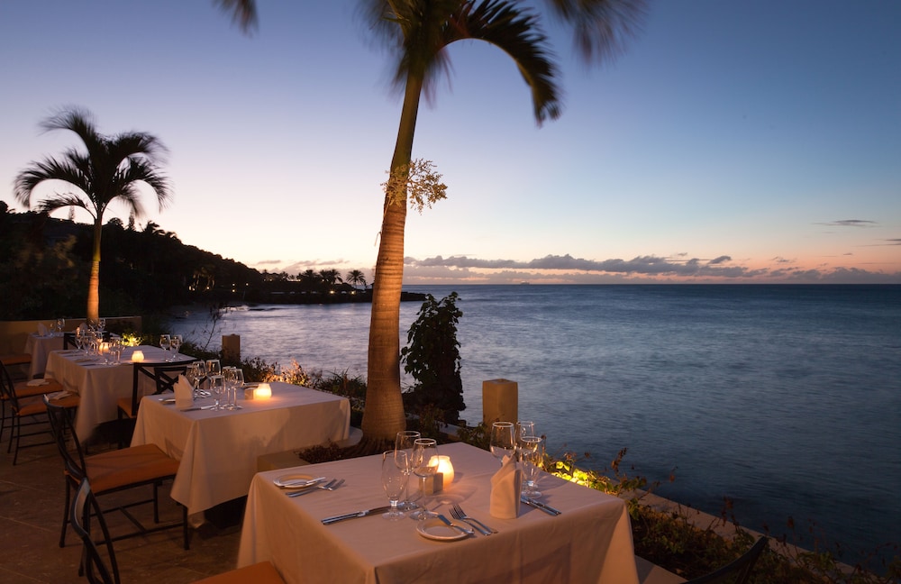 The Cove Suites at Blue Waters Resort and Spa - Property Image 56