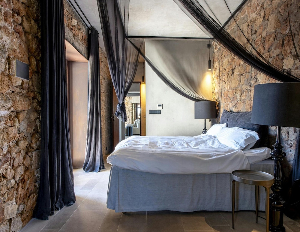 Lavish Villa Overlooking Es Vedra