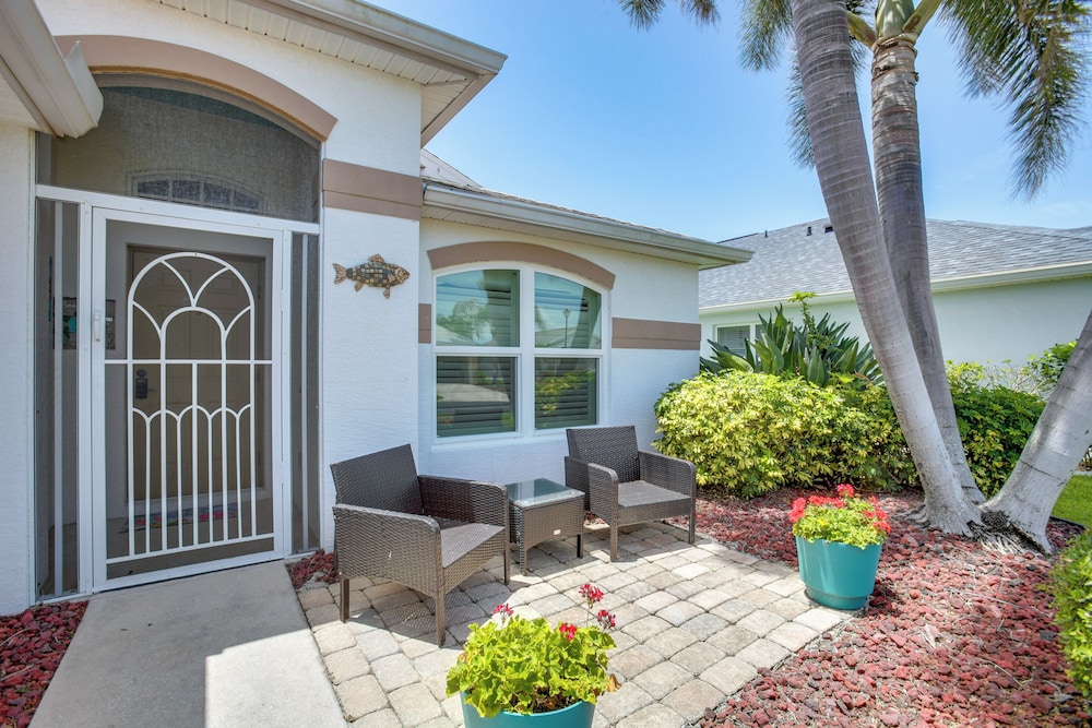 5 Mi to Fort Myers Beach: Home w/ Heated Pool!