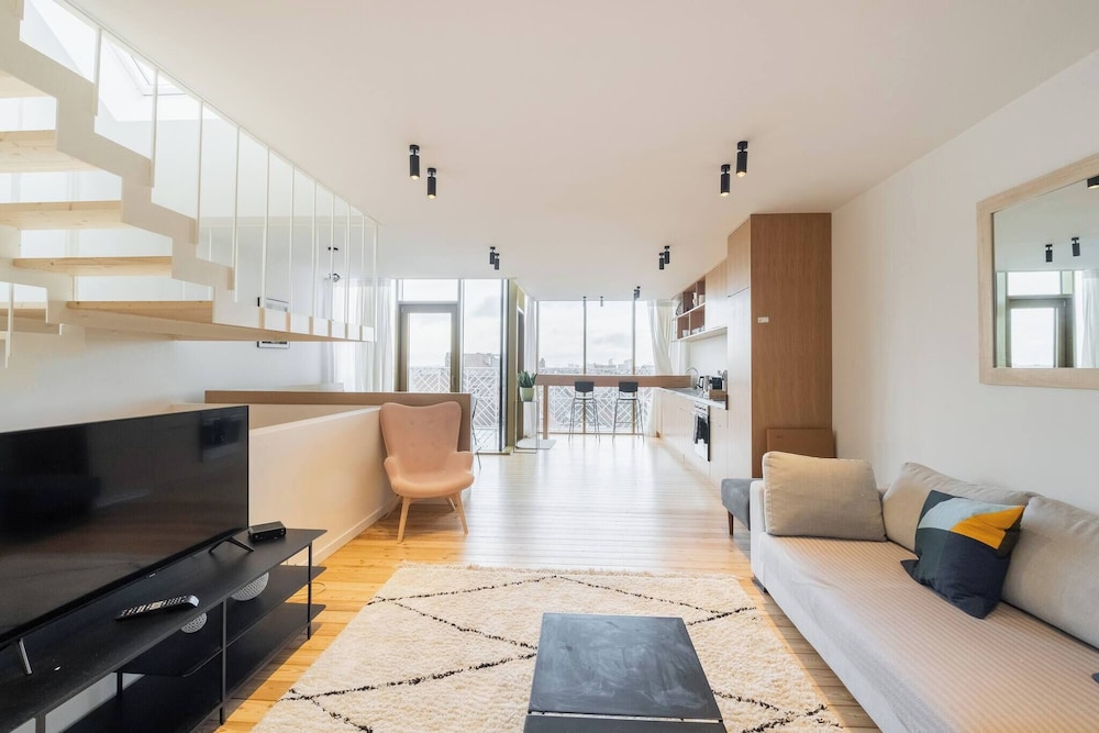 Top Floor New Duplex Stunning View In Trendy St Gilles