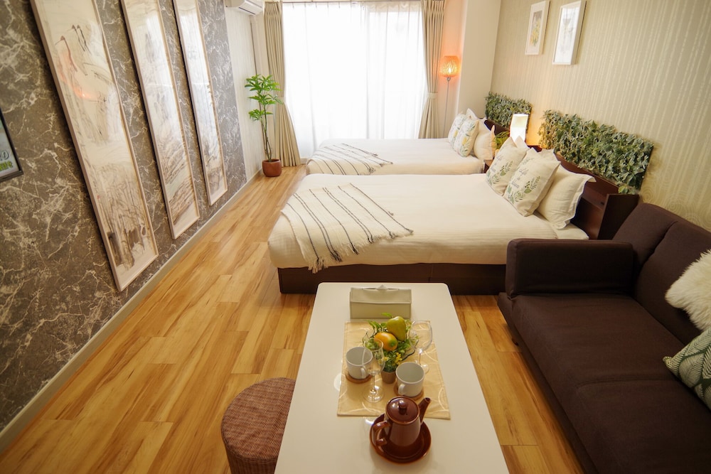 Nipponbashi Art Hotel