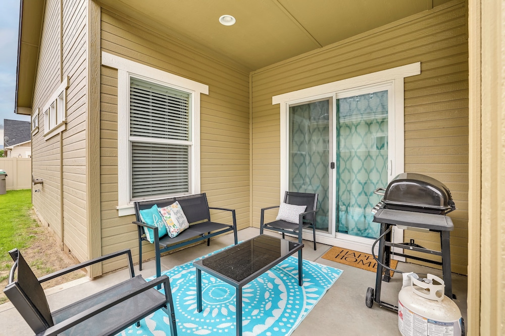 Charming Boise Home ~ 8 Mi to Downtown!