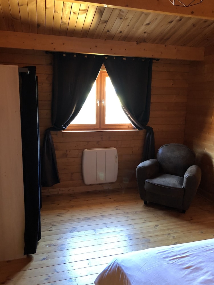 Les Chalets De Lozzi