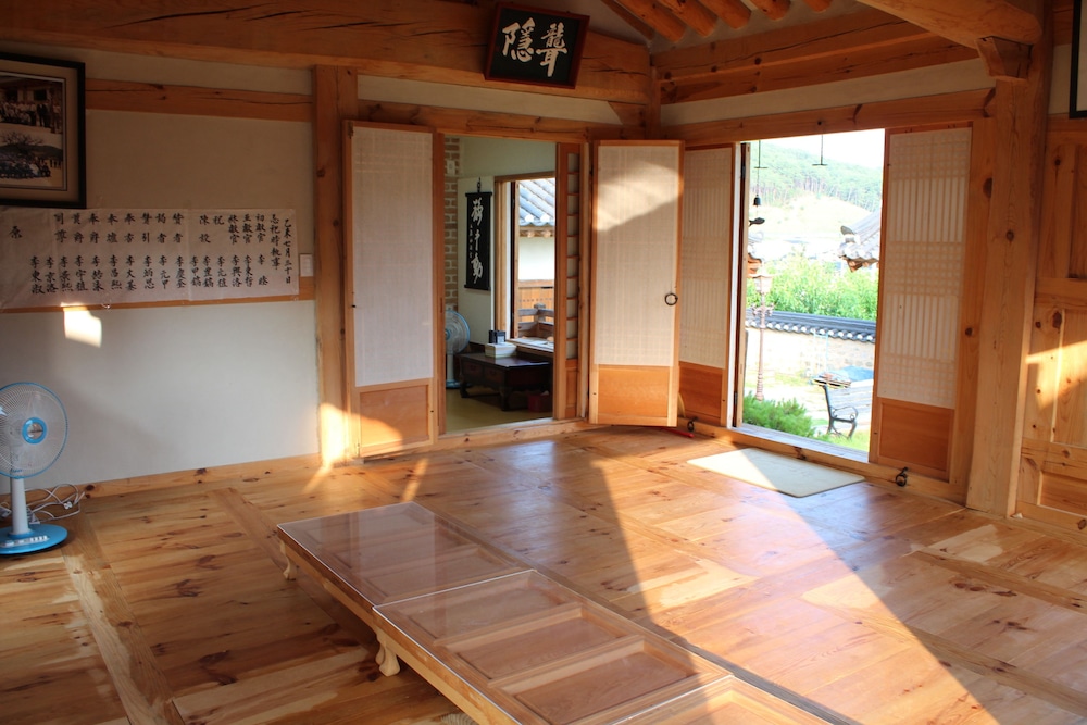 Ongyejongtaek Sambaekdang