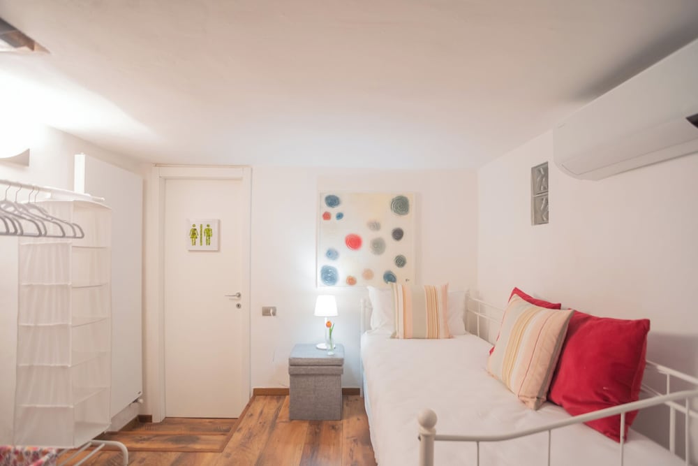 The Green Nest by Lake Como by Rent all Como