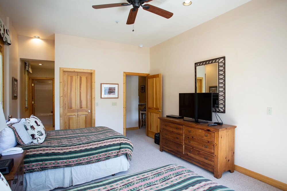 Trail's End Lodge at Deer Valley Resort - Two Bedroom Residence with Spa #401 2 Condo