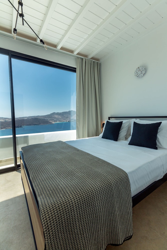 Apellon Mykonos Luxury Seaview Retreat