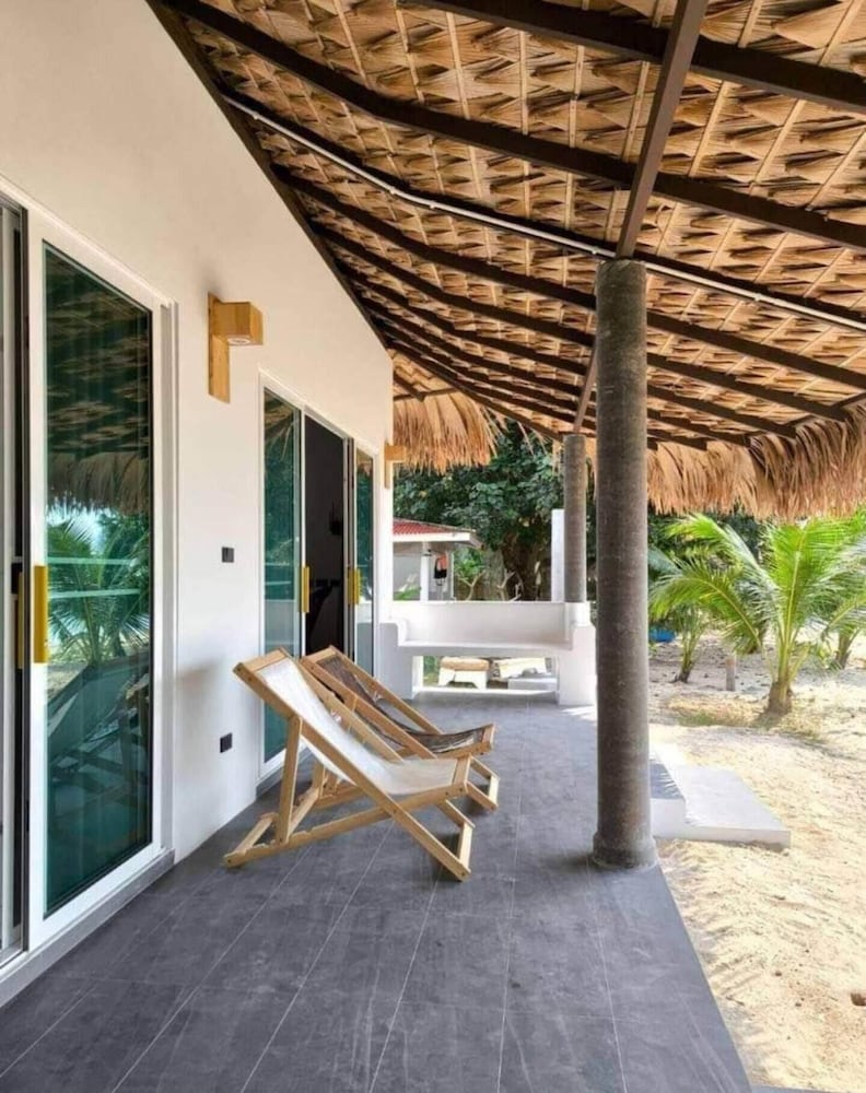 Villa Sereno Beachfront Koh Samui
