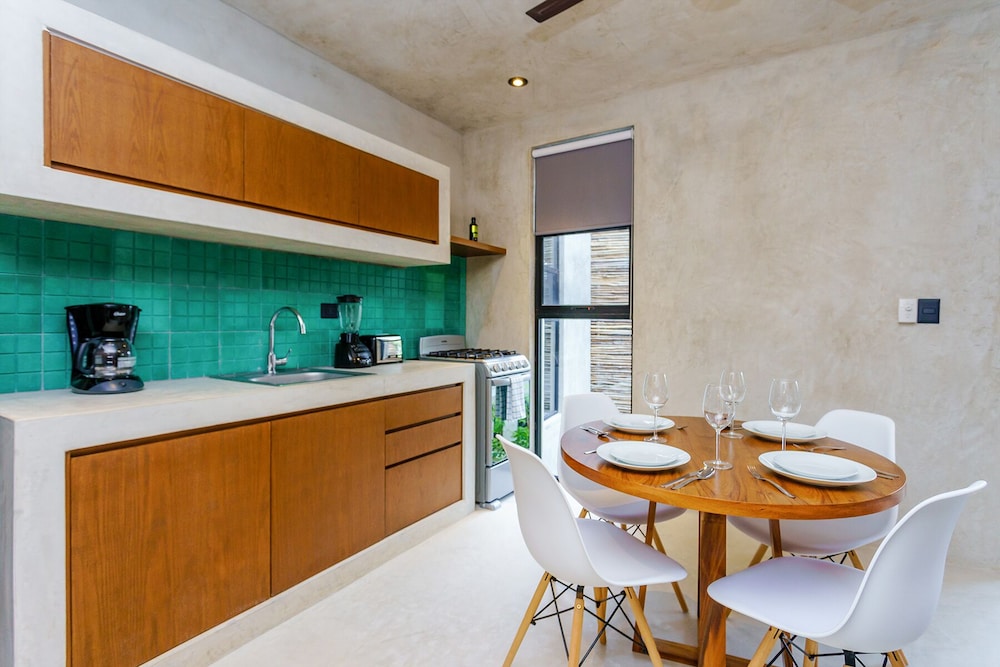 Eco-sustainable Luxury Between Beach Hotspots & Tulum Town by Stella Rentals
