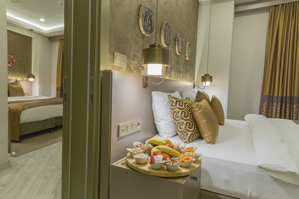 Ayramin Deluxe Hotel - Image 79