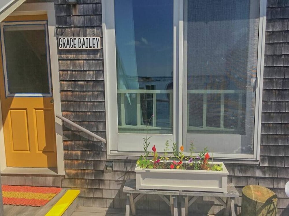 Inn on the Harbor