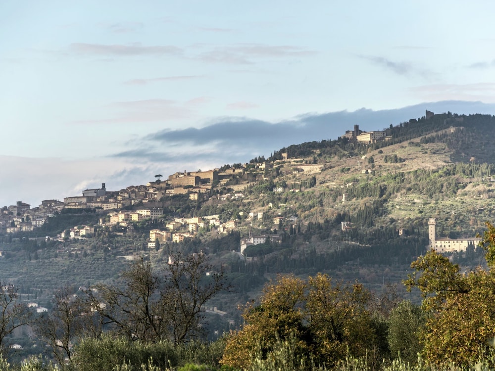 Belvilla by OYO Villa Eleonora view 5