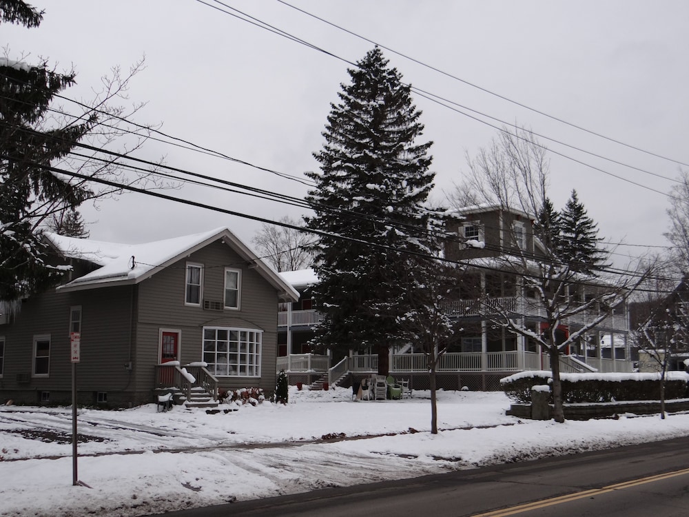 Edelweiss Lodge