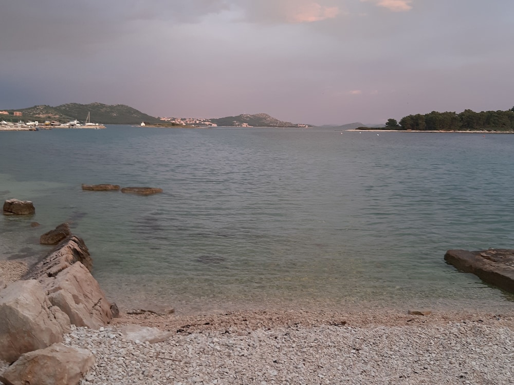 Photo 44