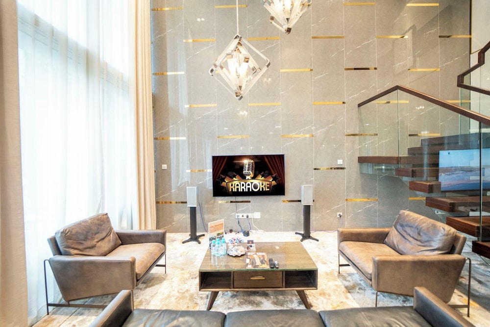 Serenity Luxury Private Pool Villas - Free One Way Airport Shuttle
