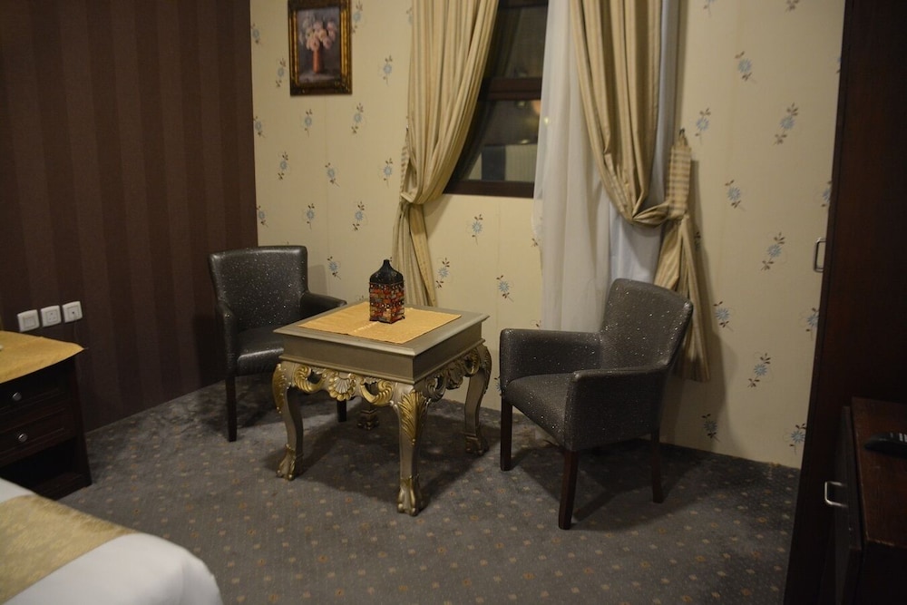 Photo 37