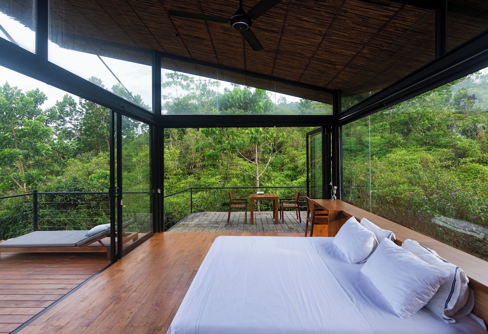 Kurunduketiya Private Rainforest Resort view 3