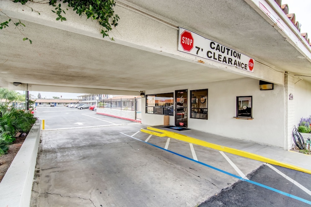 Motel 6 Manteca, CA