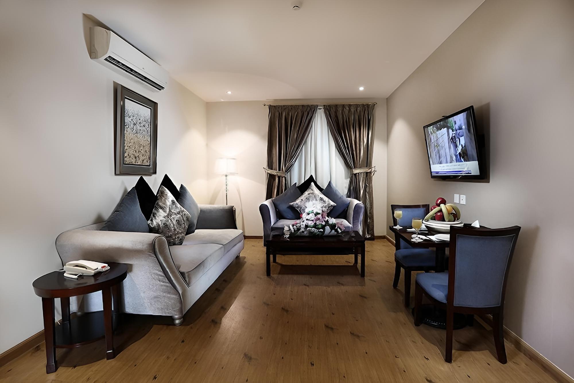 Towlan Suites 3