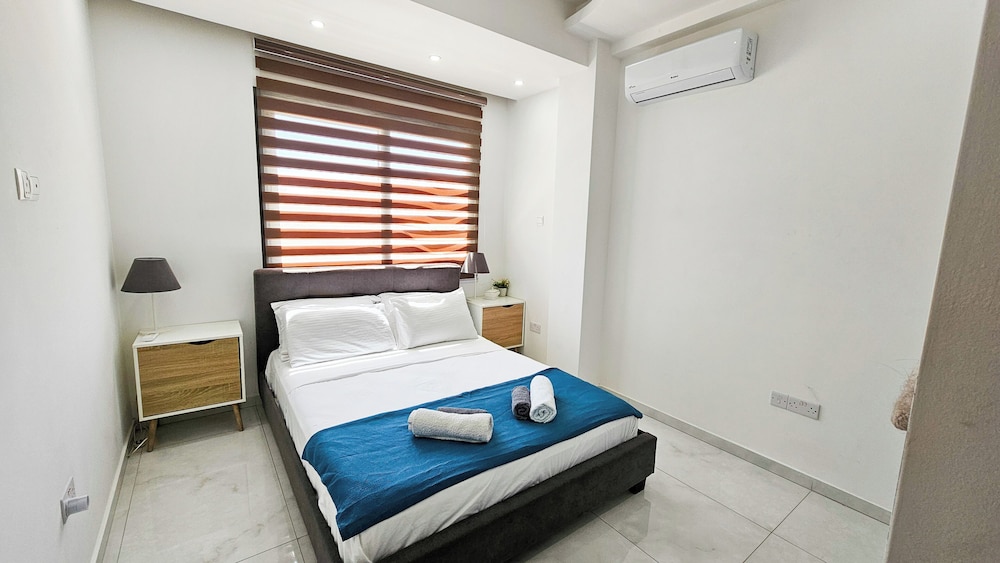Seaview Business Hub Apartment