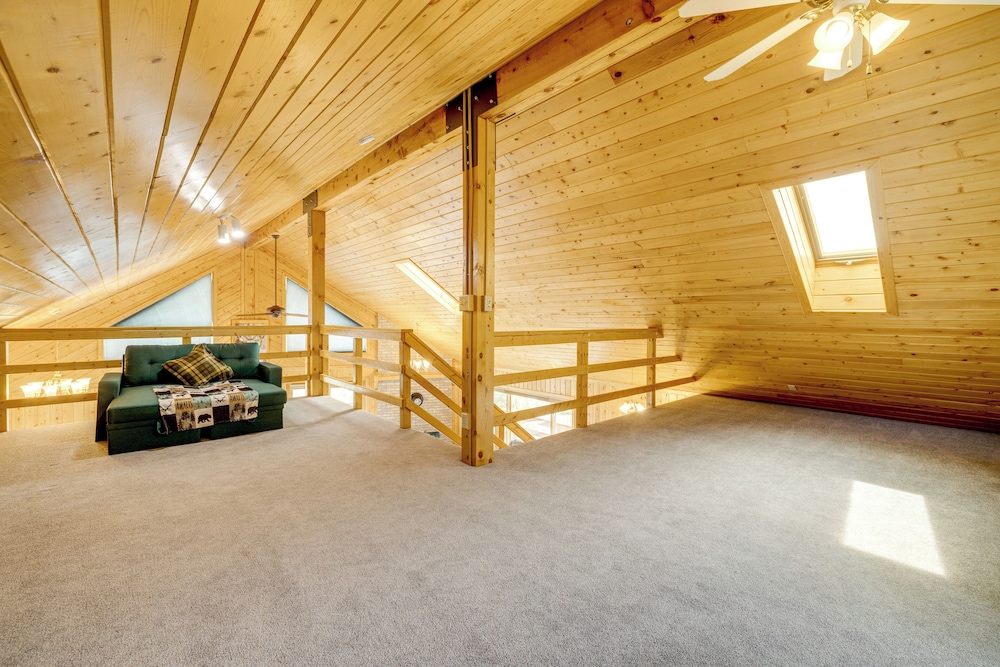Walk to Sinks Canyon State Park: Spacious Home!