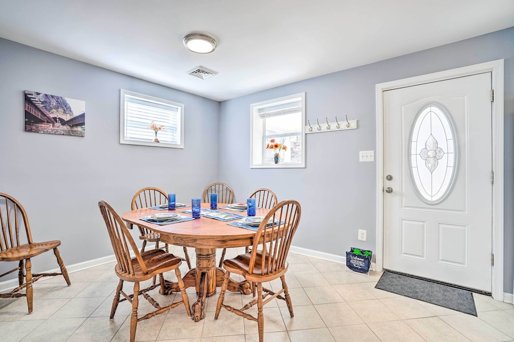 Charming Home With Yard Near Shenandoah River! - Property Image 11