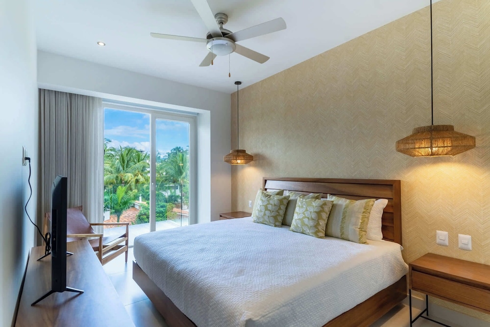 Pavilion Natural Charm Ocean View