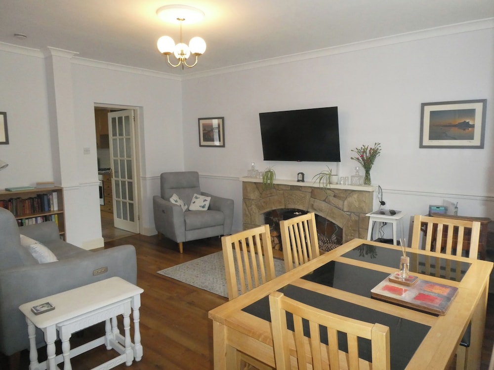 Aln Cottage
