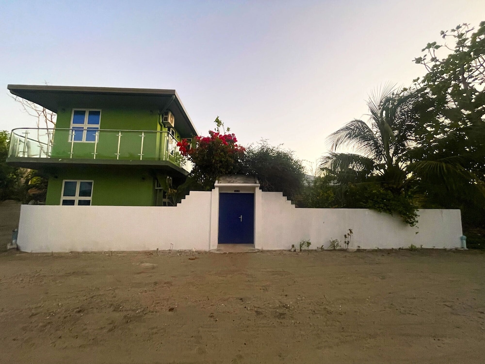 Calm Beach Inn