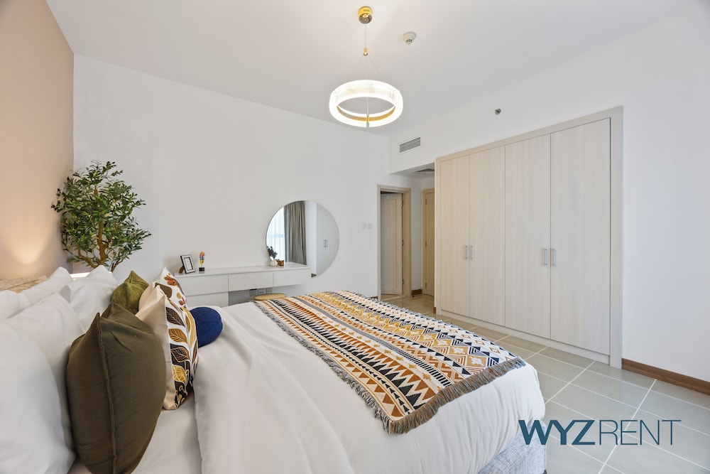 Aegean Charm 2BR Sulafa Tower Marina