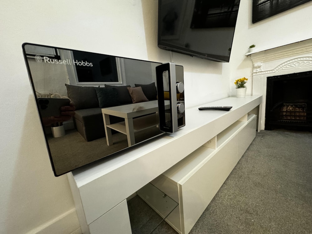 Onsite Apartments in Central Brentwood