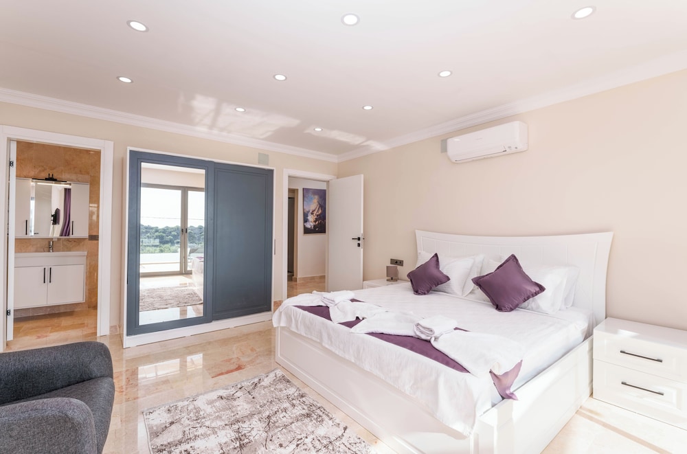 Grand Emora Villas