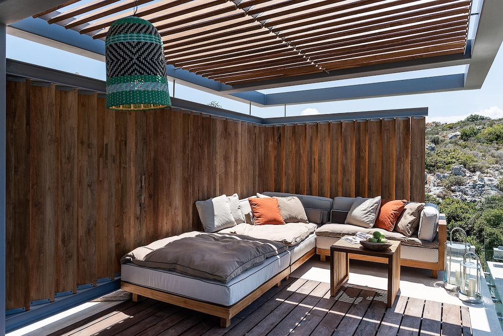 Villa Charlotte by CuraVillas Collection