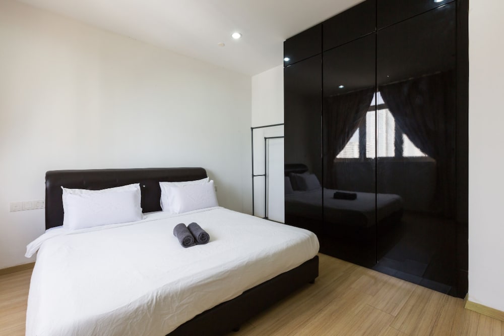 118 Residences by Living Comfort photo 2