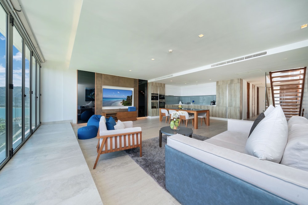 SeaView 3BR Apartment 812 in BluePoint