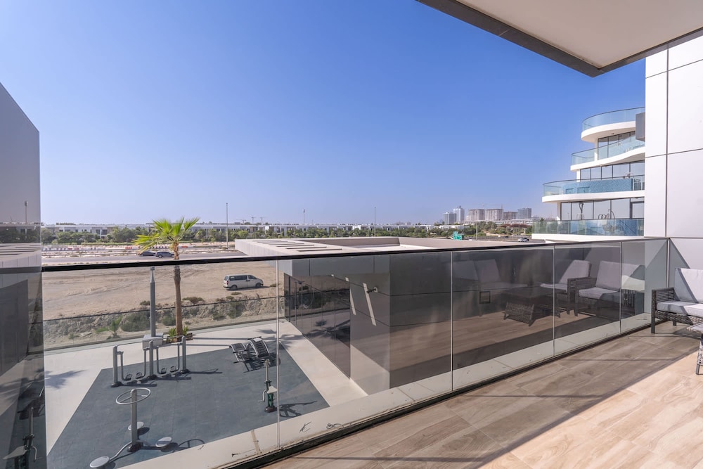 Stay in Studio City at Celia Residence Perfect for 2