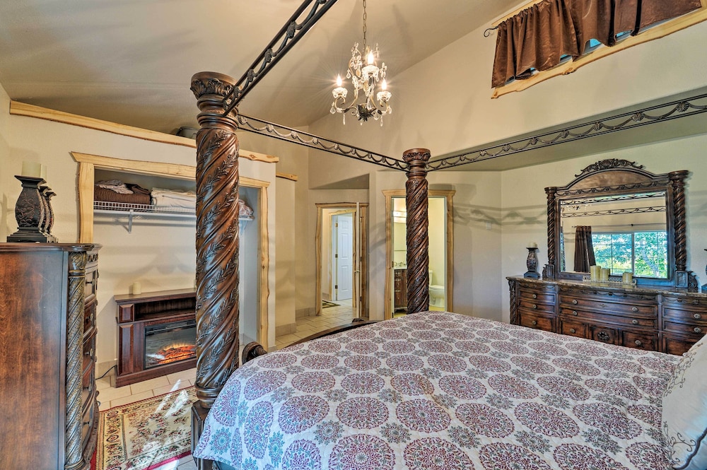 Yellowstone River Lodge w/ Kayaks & Mountain Views view 2