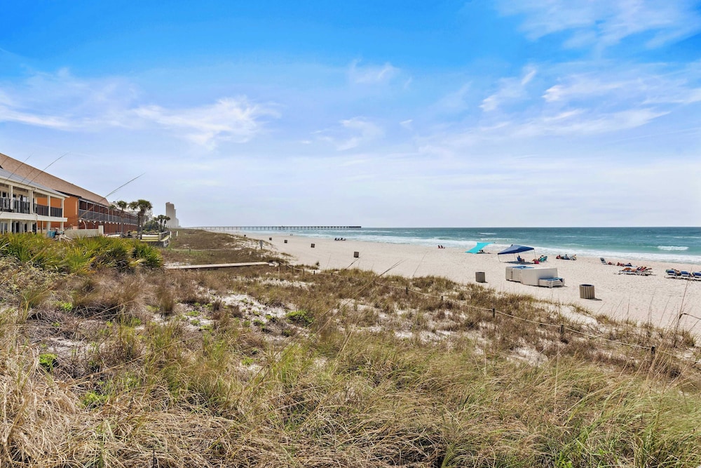 Beachfront Stay w/ Resort Amenities & Gulf Views Sterling Breezing #506