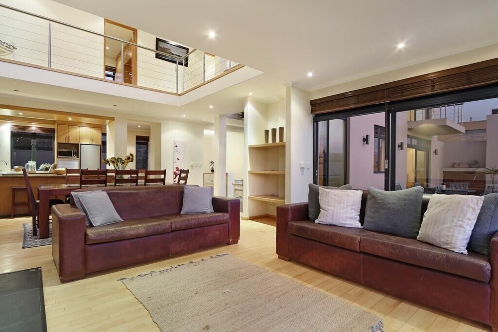Biccard Blouberg Villa view 4